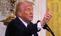 ترامب ينكر وصفه لزيلينسكي بالديكتاتور